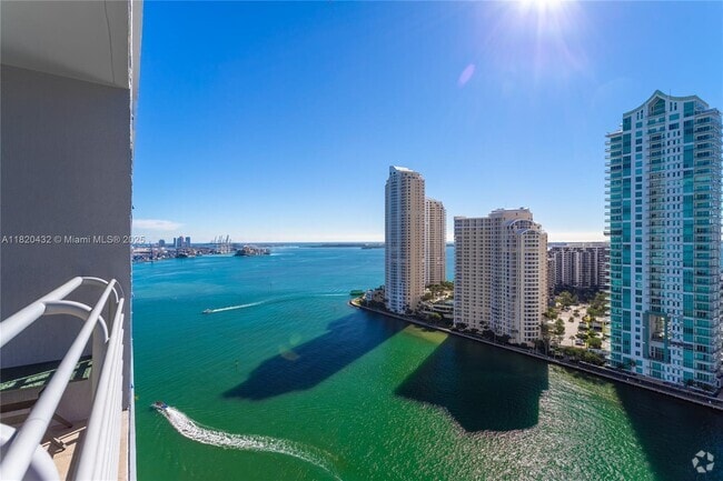 Building Photo - 325 S Biscayne Blvd