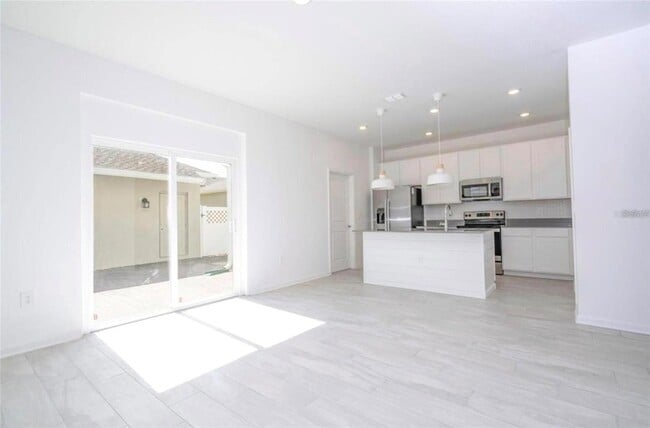 Building Photo - 13890 Title Wy