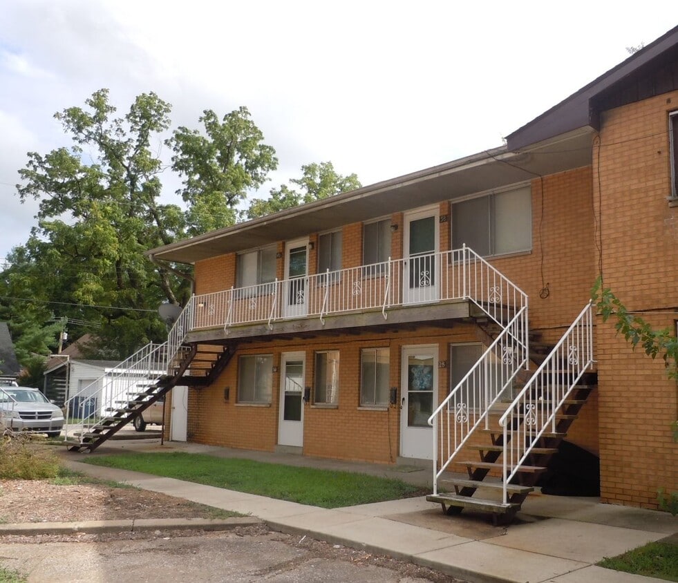 204 St Louis Rd Unit 6, Collinsville, IL 62234 Condo for Rent in