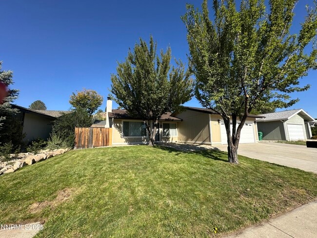 Building Photo - 1066 Palmwood Dr