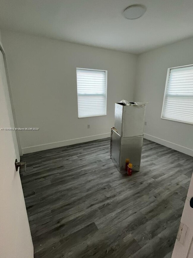 Foto del edificio - 3 bedroom in Miami FL 33147