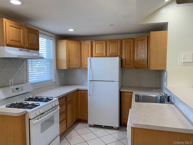 Foto del edificio - 51 Schneider Ave