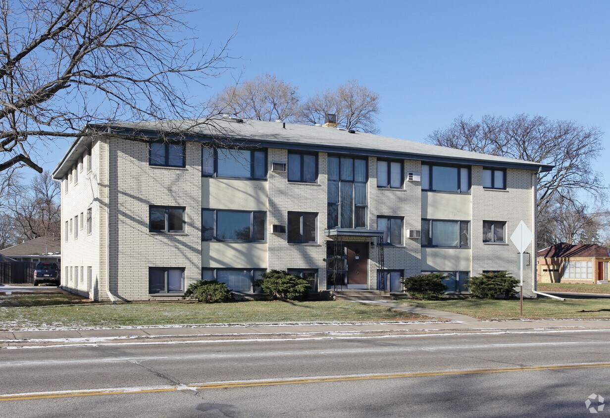 7400 Penn Ave S, Richfield, MN 55423 Apartments in Richfield, MN