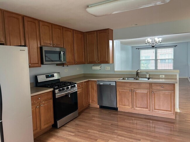 Building Photo - 506 Conservatory Ln