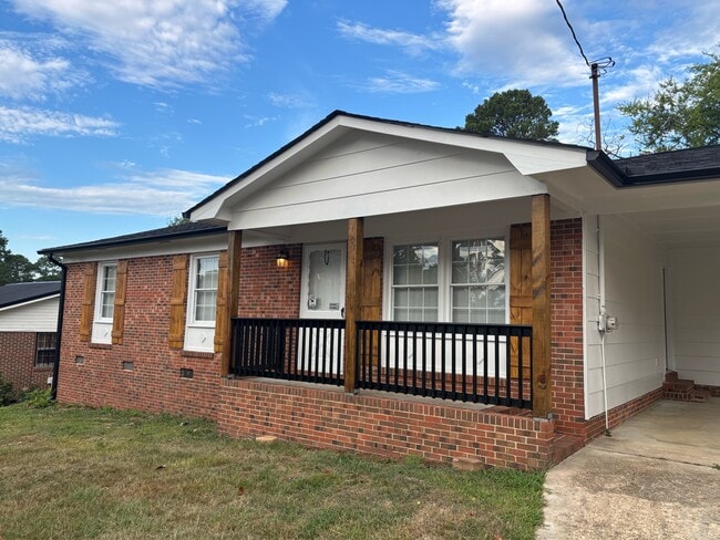 Building Photo - 2614 Dumfries Dr