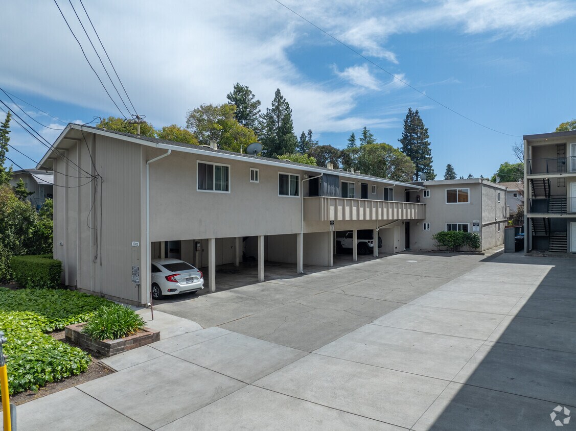 Building Photo - 1502 Ebener St