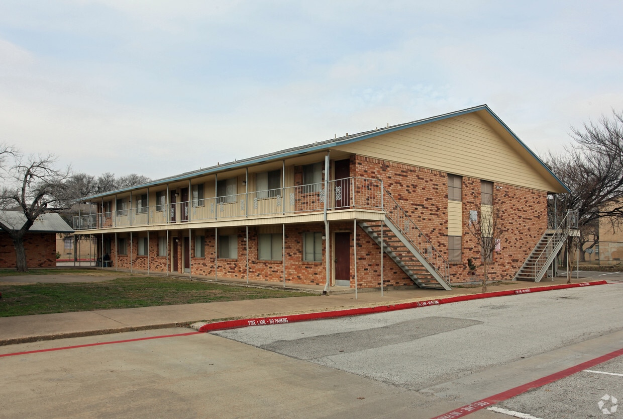 Building Photo - Casawood Apartments