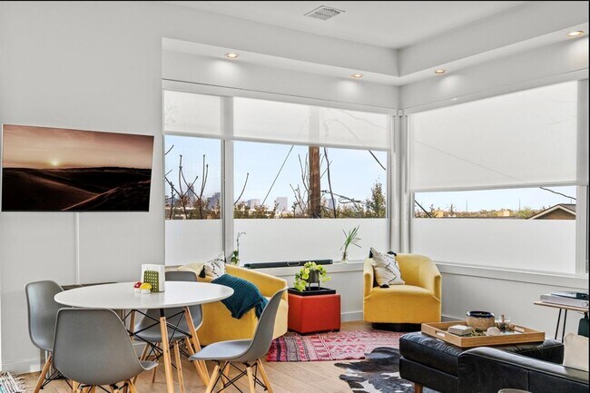 Foto del edificio - 1608 Ravey St