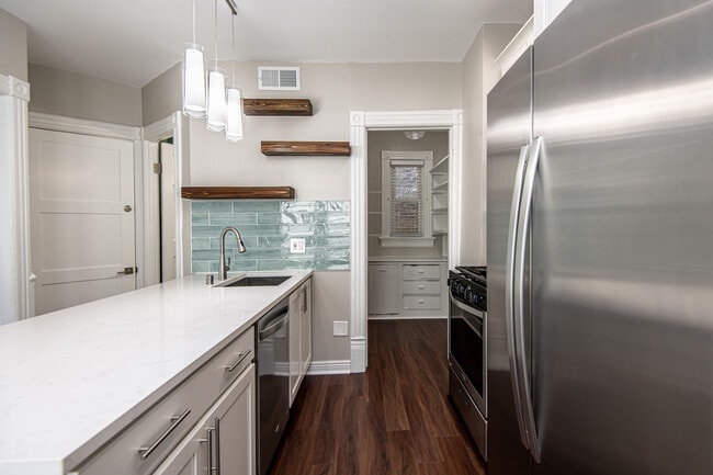 Large Pantry - 1016 E Pearson St