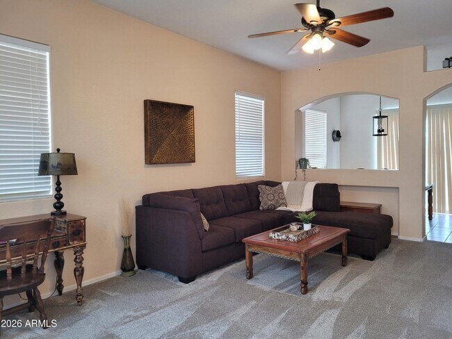 Foto del edificio - 785 W Azure Dr