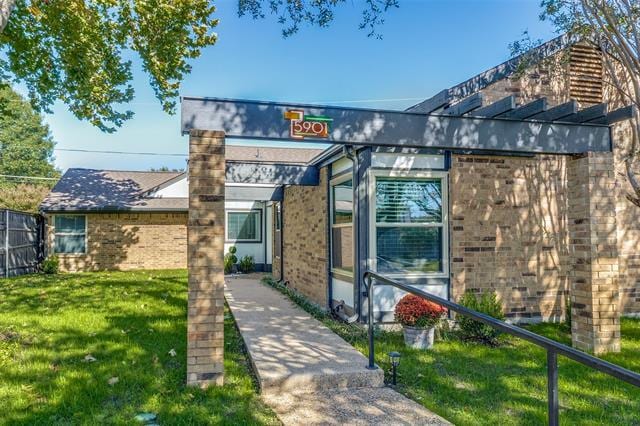 Building Photo - 5901 Smoke Glass Trail