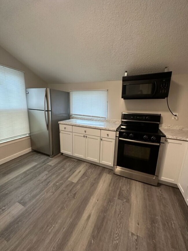 Foto del edificio - 1513 Whitewater Ave