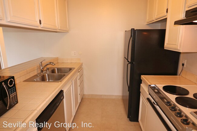 Building Photo - 6174 Agee St