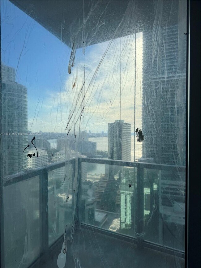 Foto del edificio - 1050 Brickell Ave