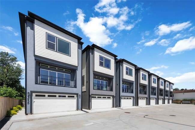 Building Photo - 1941 Knoll St