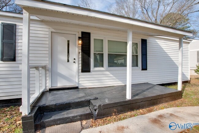 Foto del edificio - 3916 Troy Swasey Blvd SW