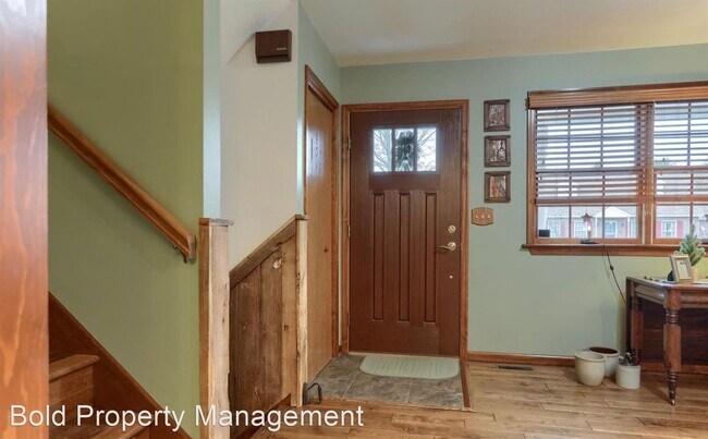 Building Photo - 3 br, 2 bath House - 1612 Greenwood Dr.