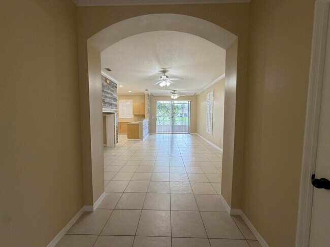 Foto del edificio - 274 River Bluff Ln