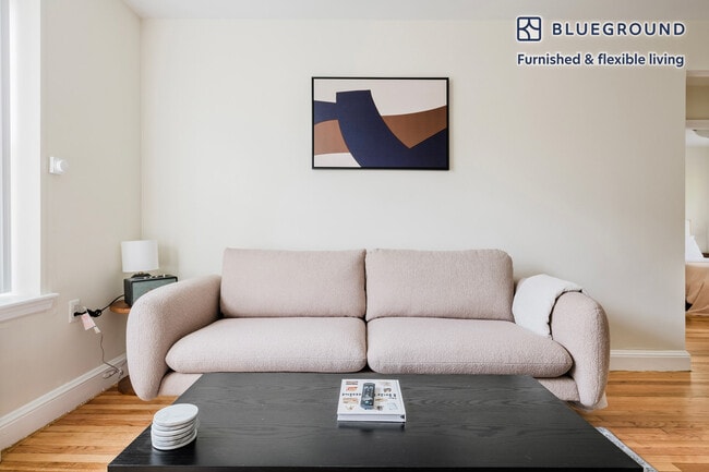 Building Photo - 270 Harvard St