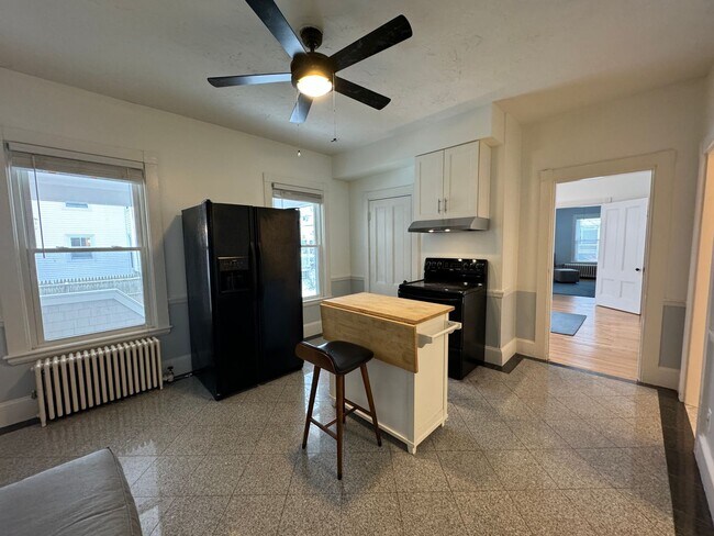 Foto del edificio - 109 Glenwood Ave