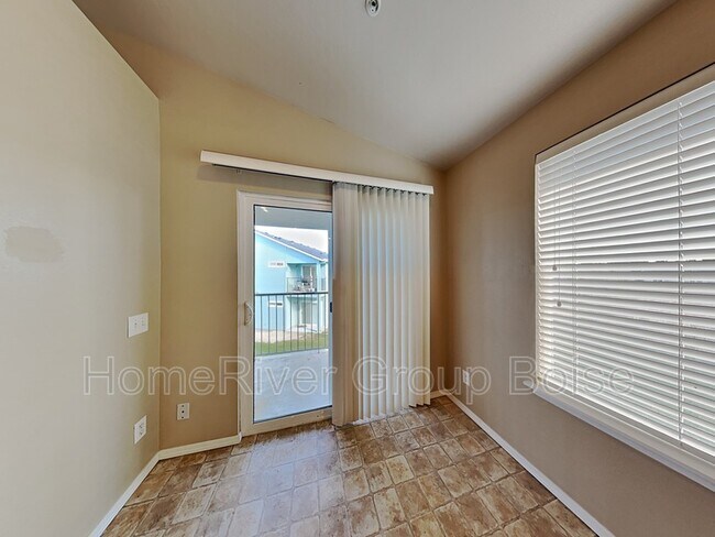 Building Photo - 2115 E Whispering Willow Ln