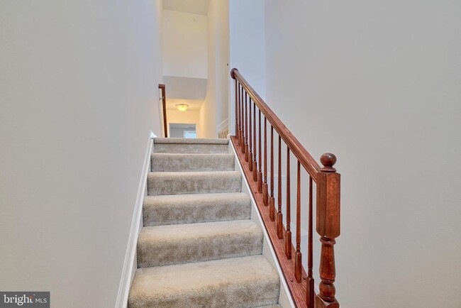 Building Photo - 7863 River Rock Way