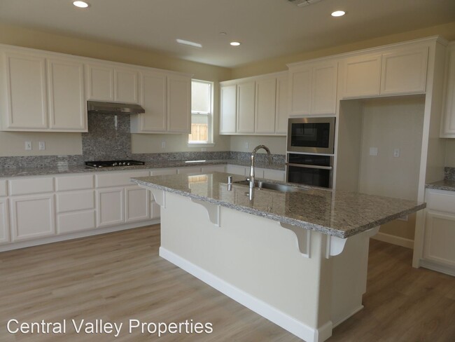 Building Photo - 4 br, 3.5 bath House - 1181 Dominique Dr.