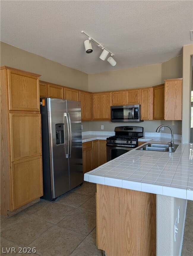 Foto del edificio - 2265 Crooked Creek Ave