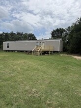 Building Photo - 208 Overland Trail