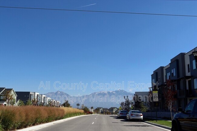 Foto del edificio - 6429 W S Jordan Pkwy