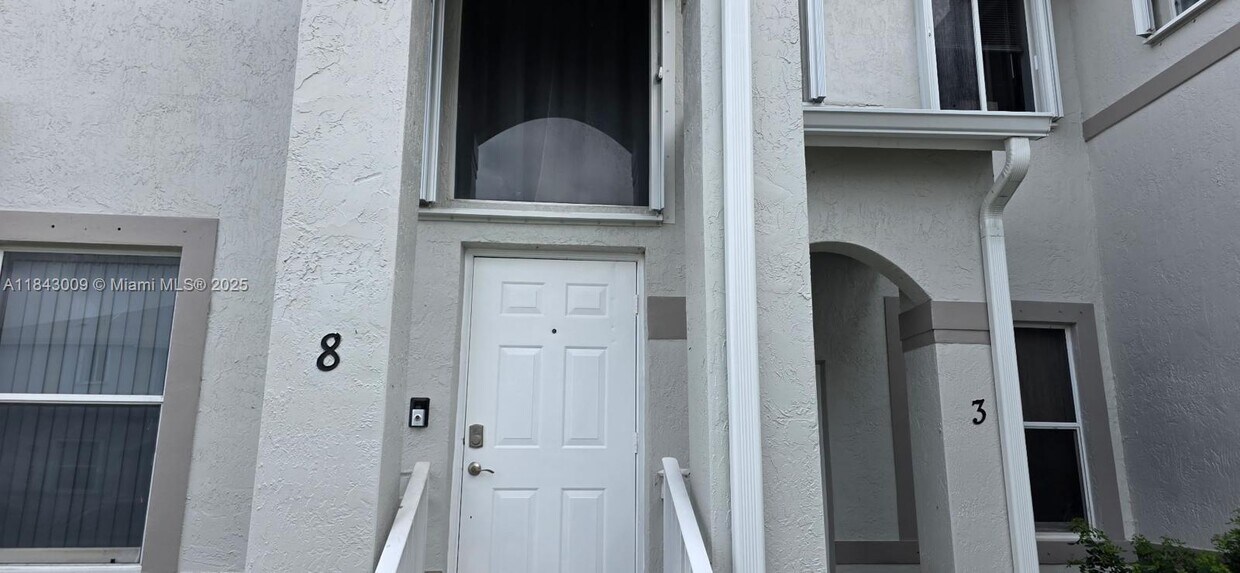 Primary Photo - 21255 NE 8th Pl