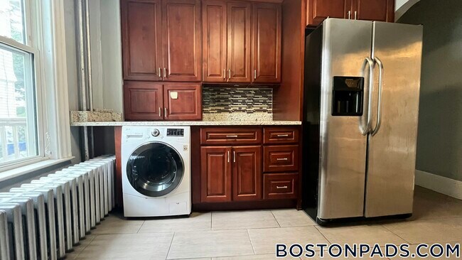 Foto del edificio - 66 University Rd