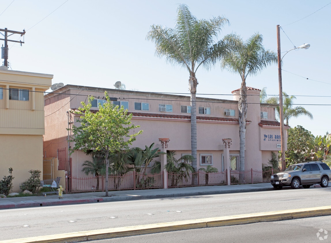 Building Photo - Las Brisas Apartments
