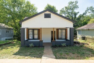 Building Photo - 1623 Holbrook Ave