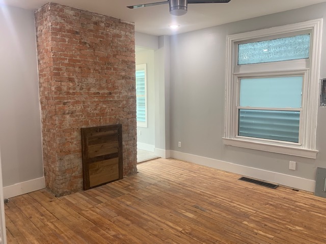 Primary Photo - 129 3rd St