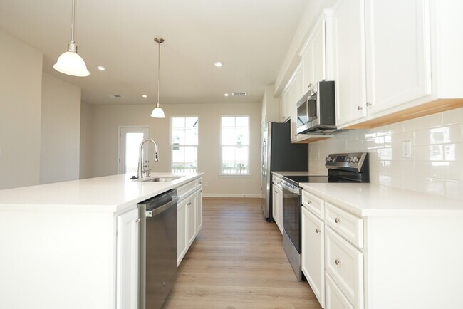 Foto del edificio - A large spacious home in Arbor St!