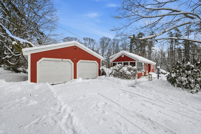 Foto del edificio - 11 Caribou Dr