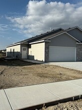Building Photo - 12954 E Blake St