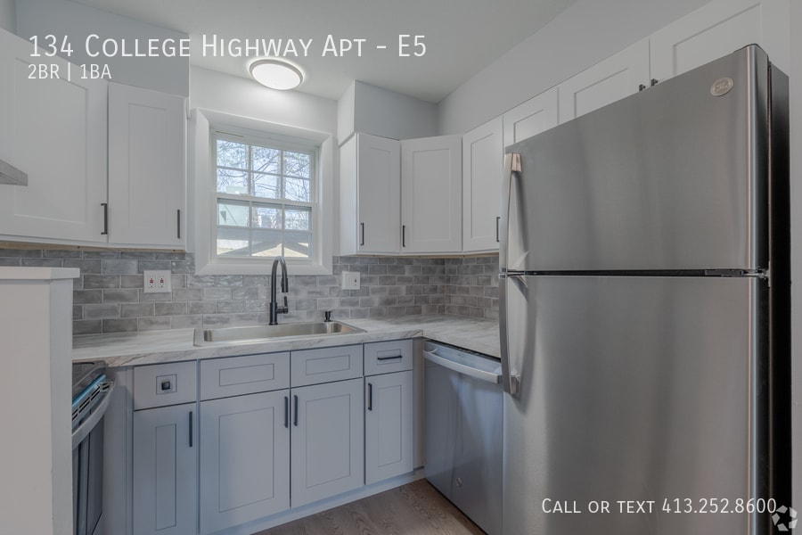 Primary Photo - 134 College Hwy