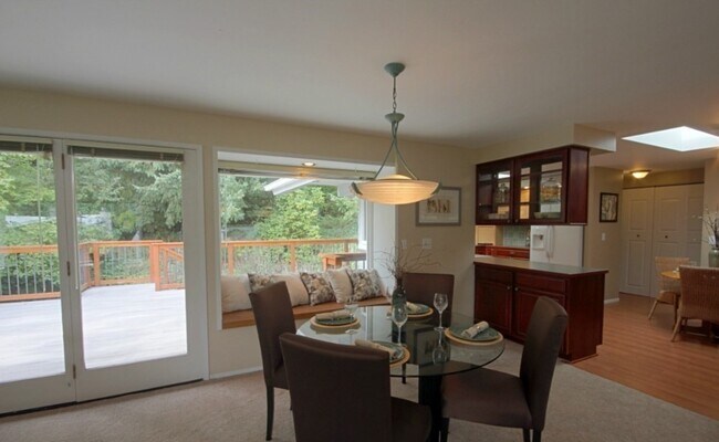 Foto del edificio - 915 110th Ave SE