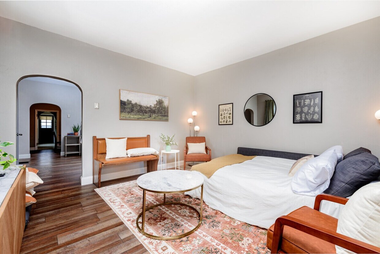Foto principal - 5336 Northrup Ave