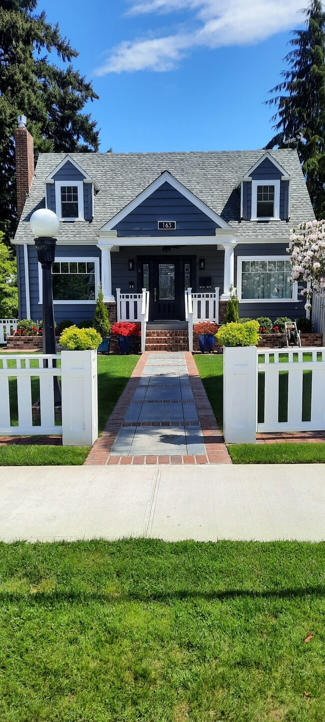 Welcome - 163 Summit Ave