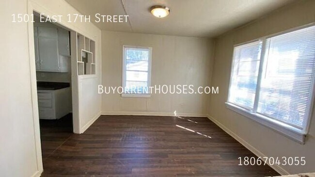 Foto del edificio - 1501 E 17th St