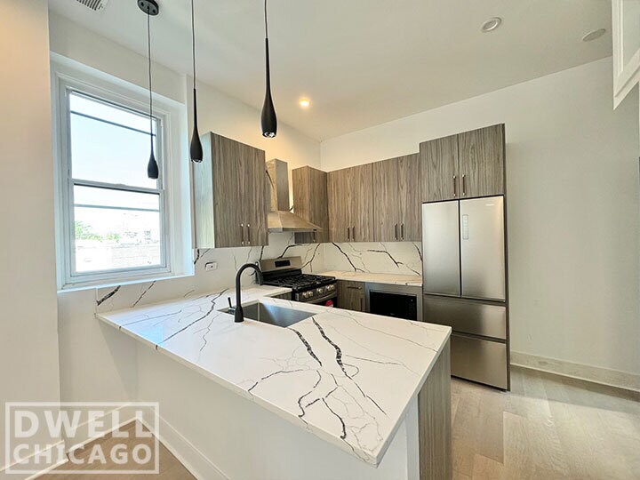 Foto principal - 1236 W Hubbard St