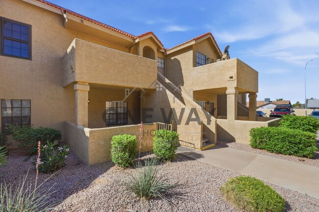 Photo - 1126 W Elliot Rd Apartment