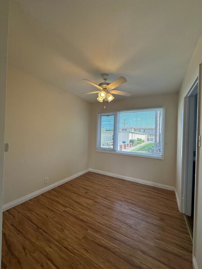 Foto del edificio - Lakewood Garden Apts