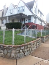 Building Photo - 162 E Essex Ave