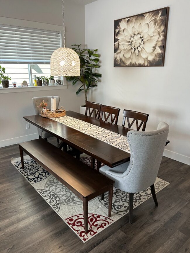 Foto del edificio - Beautiful 4 BD* 3 BD* Single Family Home L...