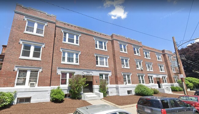 Foto del edificio - 4 Farrington Ave