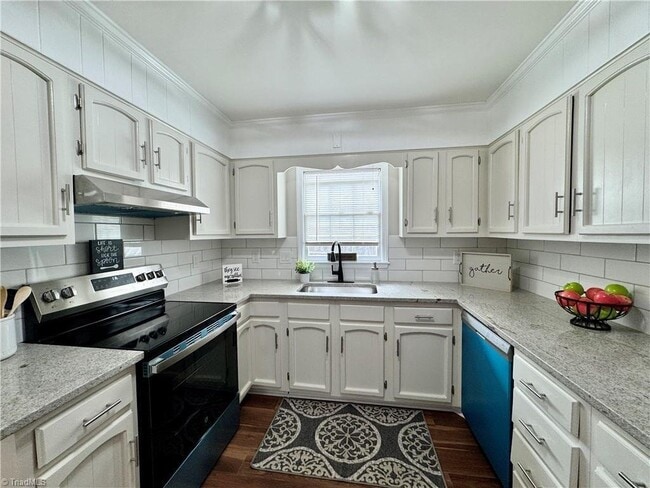 Foto del edificio - 5115 Lawndale Dr